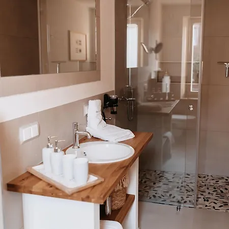 Betthupferl Hotell Goldbach (Bavaria)